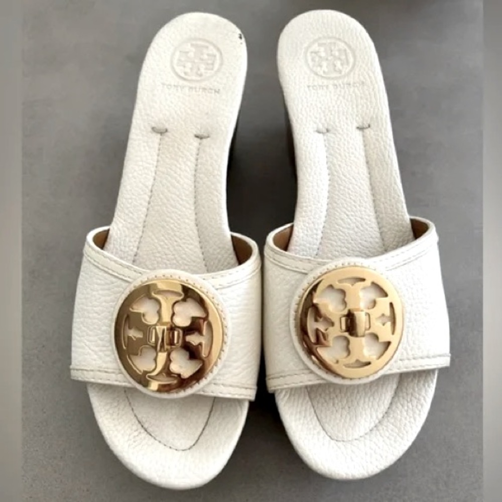 Tory Burch White and Gold Wedges